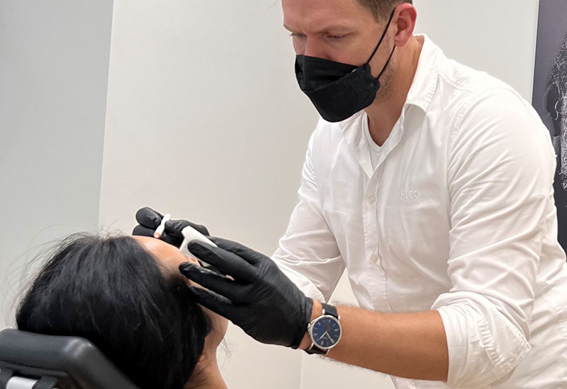 Dr. Zimmermann Experte für Radiesse in Stuttgart Dr. Zimmermann Experte für Radiesse in Stuttgart